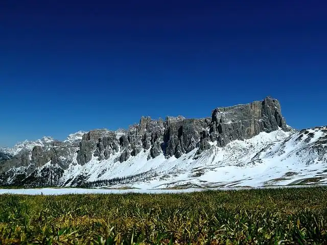 mountain-pass image