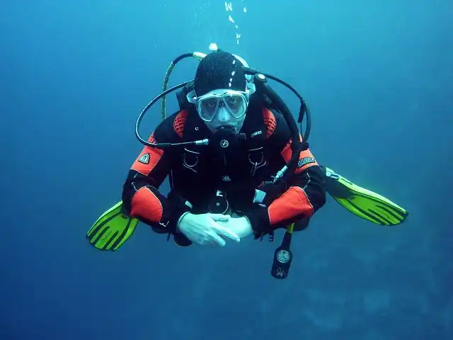 scuba-diving image